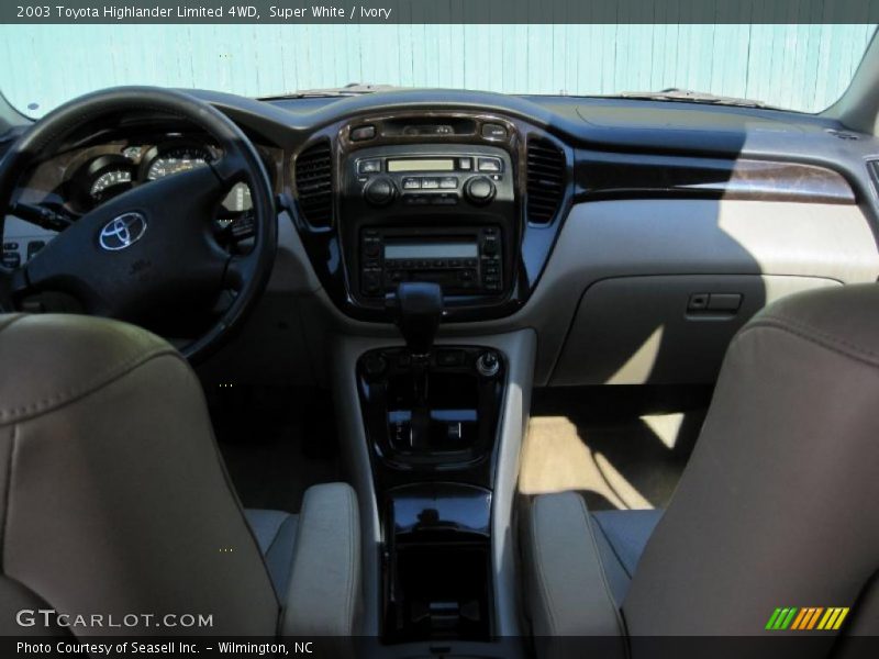 Super White / Ivory 2003 Toyota Highlander Limited 4WD