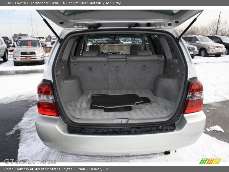 Millenium Silver Metallic / Ash Gray 2007 Toyota Highlander V6 4WD