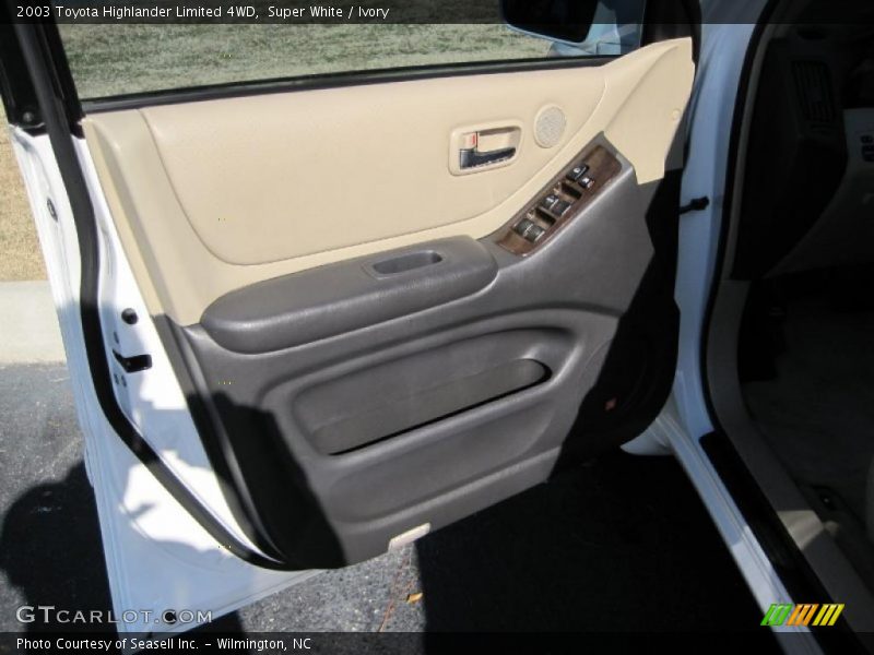 Super White / Ivory 2003 Toyota Highlander Limited 4WD