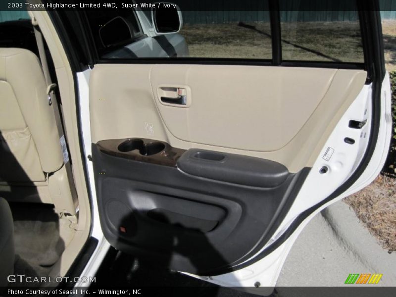 Super White / Ivory 2003 Toyota Highlander Limited 4WD