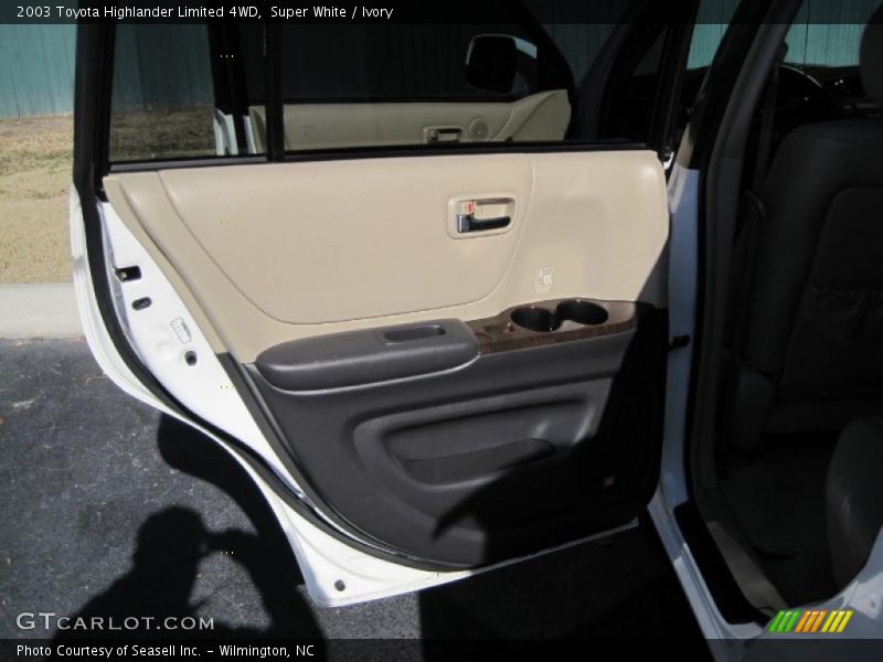 Super White / Ivory 2003 Toyota Highlander Limited 4WD
