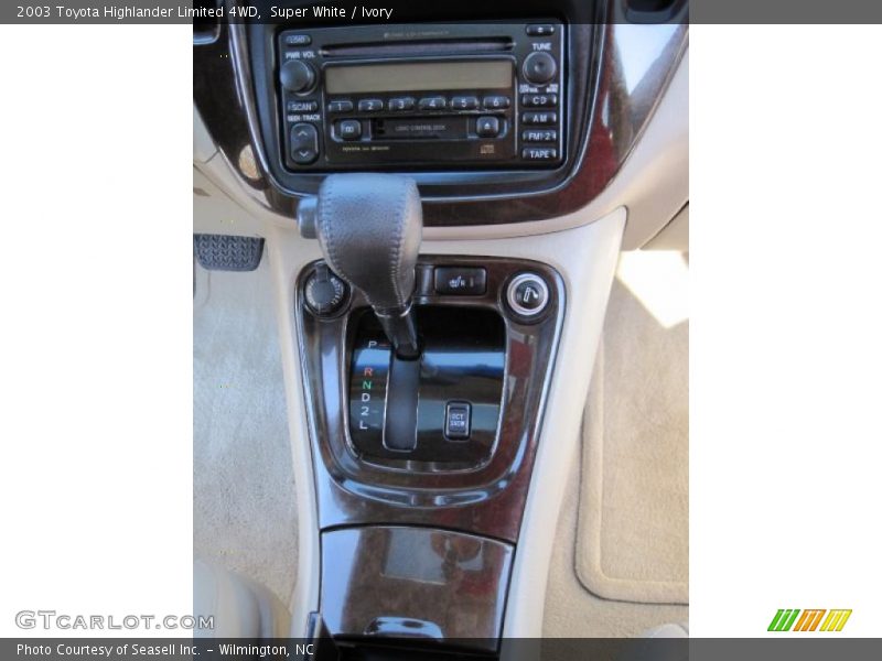 Super White / Ivory 2003 Toyota Highlander Limited 4WD