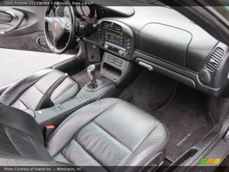 Dashboard of 2002 911 Carrera 4 Cabriolet