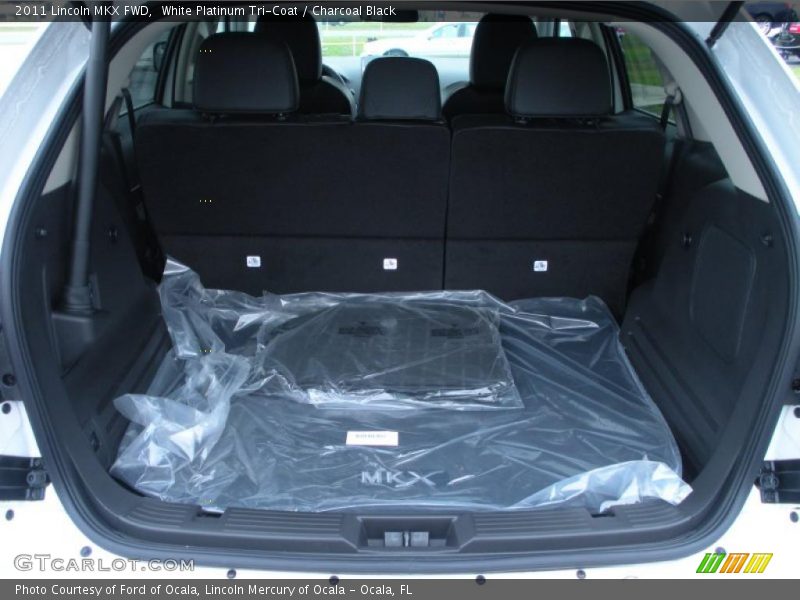 White Platinum Tri-Coat / Charcoal Black 2011 Lincoln MKX FWD