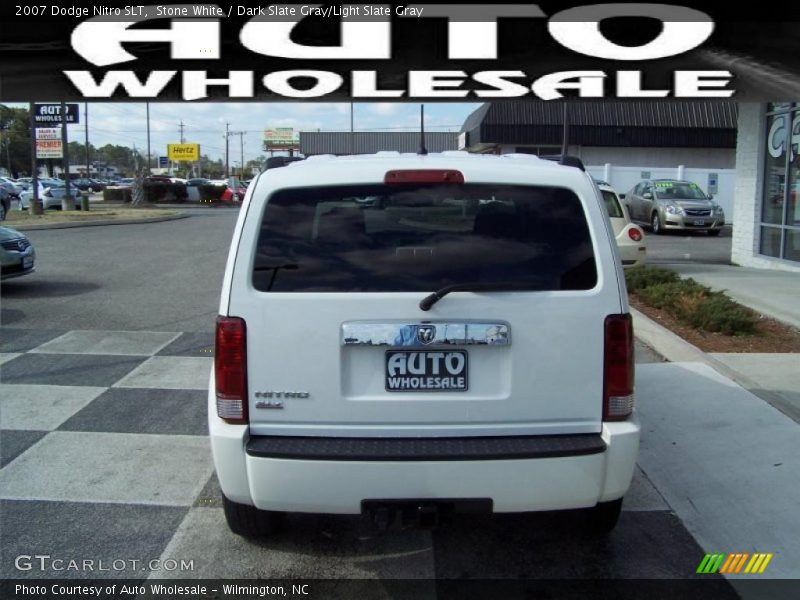 Stone White / Dark Slate Gray/Light Slate Gray 2007 Dodge Nitro SLT