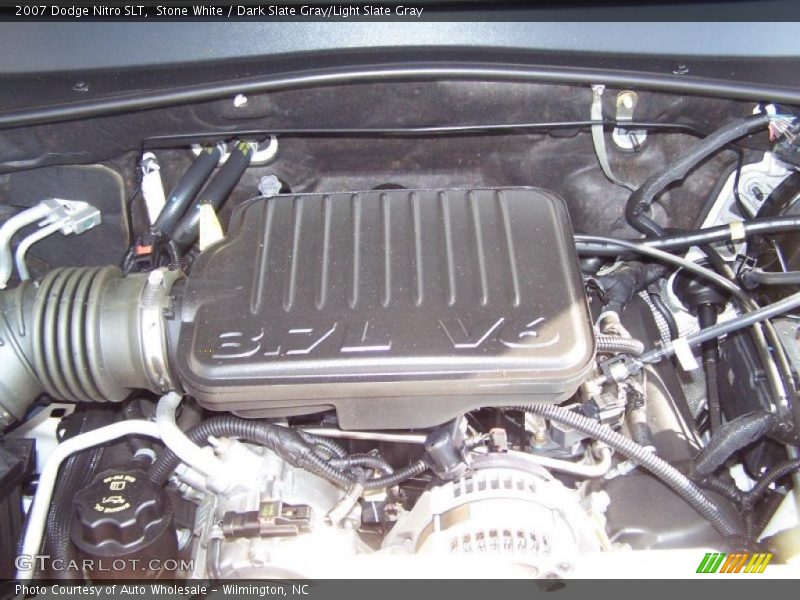 Stone White / Dark Slate Gray/Light Slate Gray 2007 Dodge Nitro SLT
