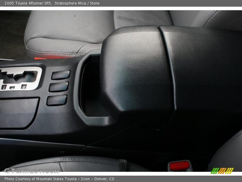 Stratosphere Mica / Stone 2005 Toyota 4Runner SR5