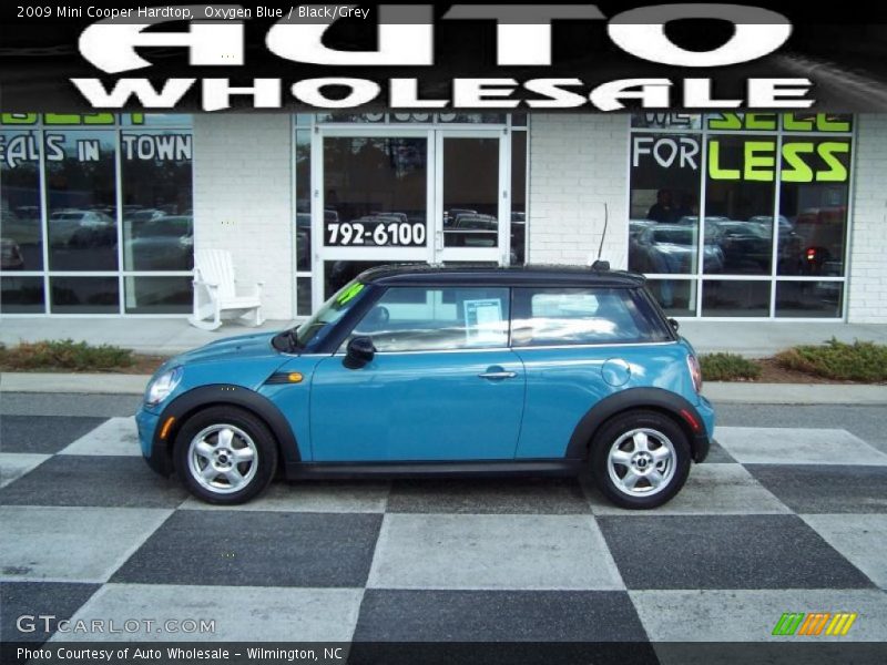 Oxygen Blue / Black/Grey 2009 Mini Cooper Hardtop