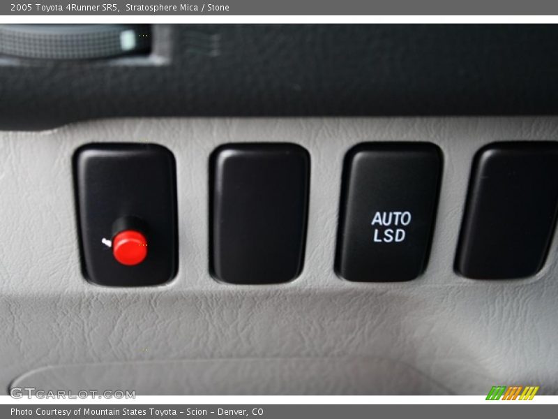 Stratosphere Mica / Stone 2005 Toyota 4Runner SR5