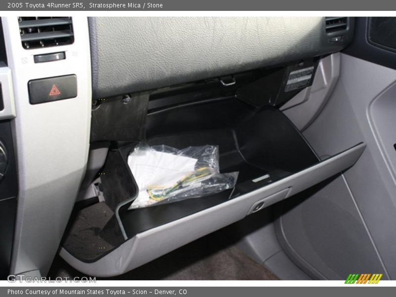 Stratosphere Mica / Stone 2005 Toyota 4Runner SR5