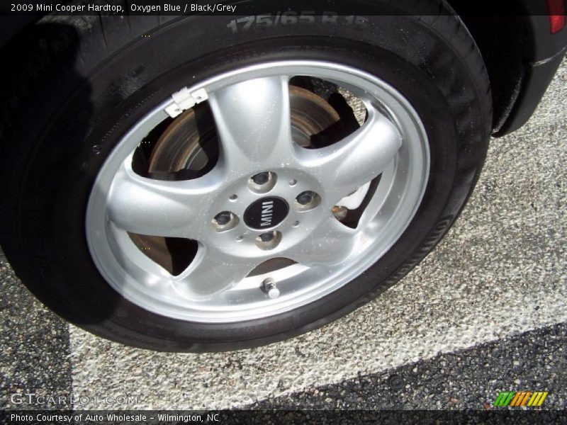 Oxygen Blue / Black/Grey 2009 Mini Cooper Hardtop