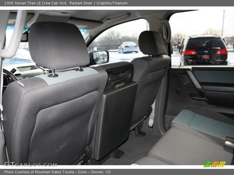 Radiant Silver / Graphite/Titanium 2005 Nissan Titan LE Crew Cab 4x4