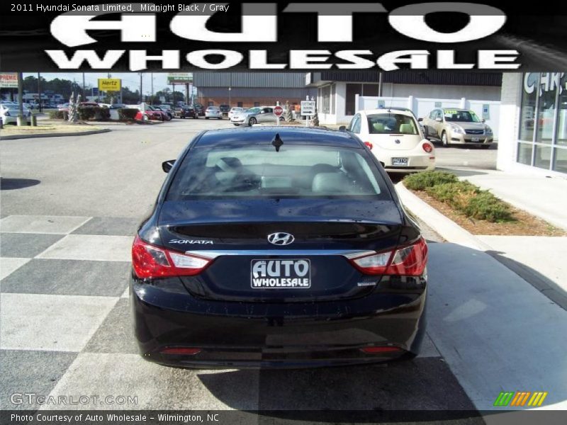 Midnight Black / Gray 2011 Hyundai Sonata Limited