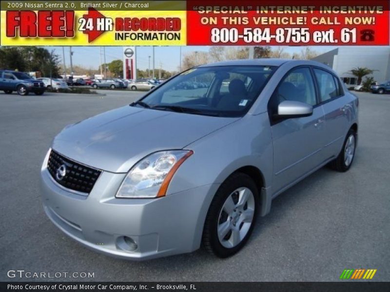 Brilliant Silver / Charcoal 2009 Nissan Sentra 2.0