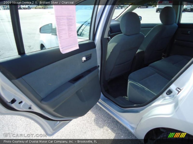 Brilliant Silver / Charcoal 2009 Nissan Sentra 2.0