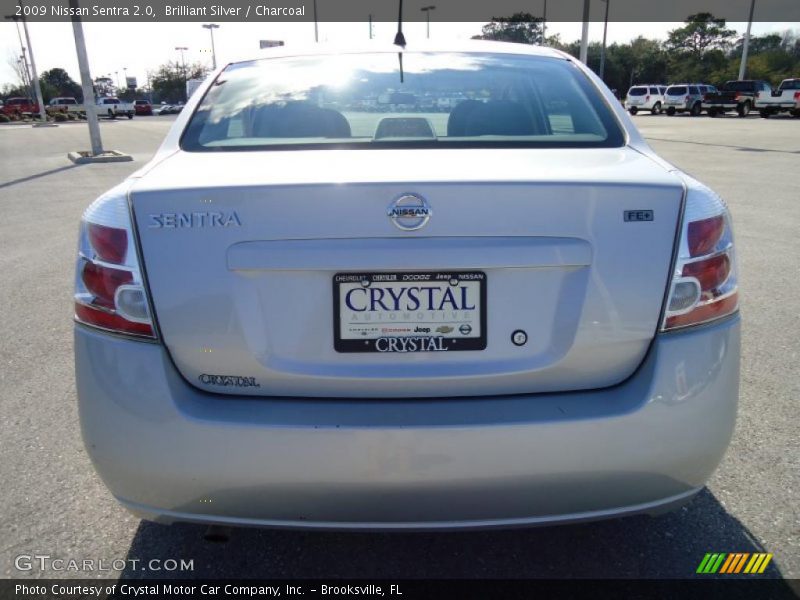 Brilliant Silver / Charcoal 2009 Nissan Sentra 2.0