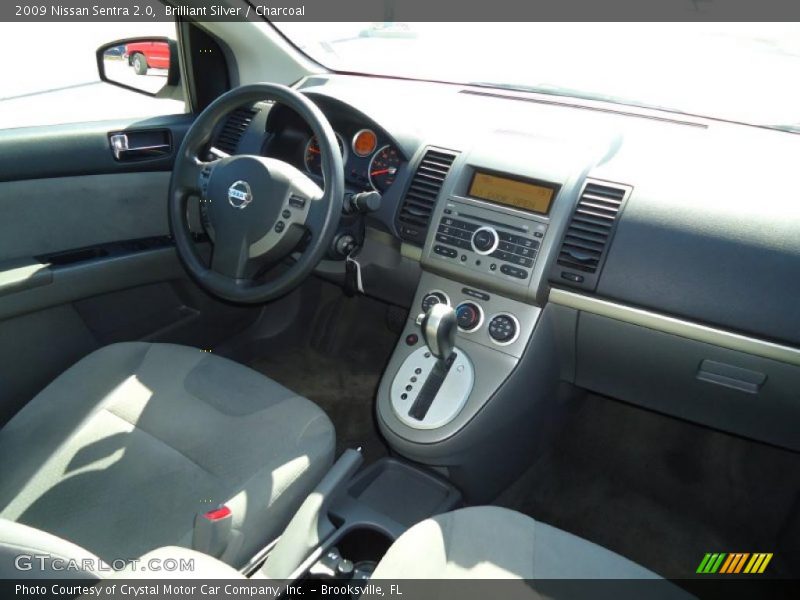 Brilliant Silver / Charcoal 2009 Nissan Sentra 2.0