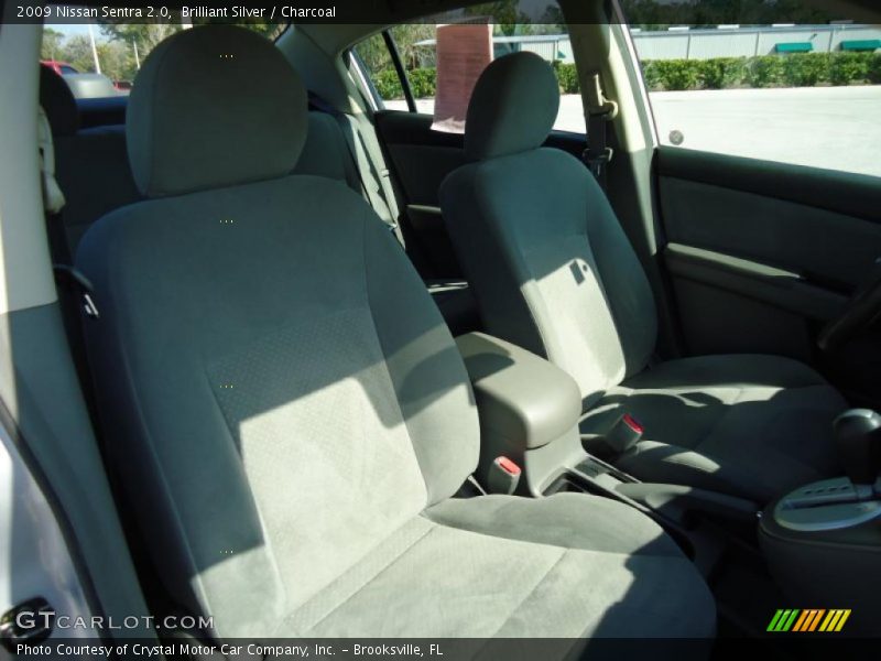 Brilliant Silver / Charcoal 2009 Nissan Sentra 2.0
