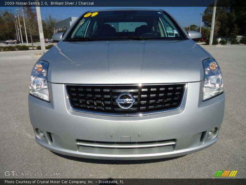 Brilliant Silver / Charcoal 2009 Nissan Sentra 2.0