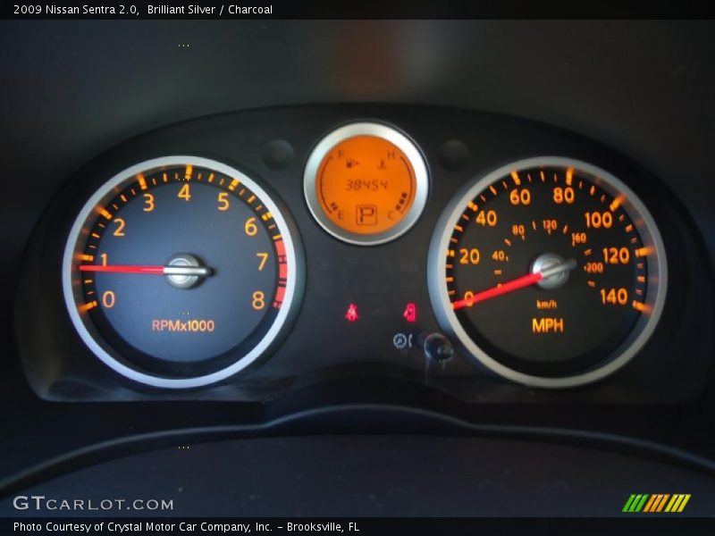 Brilliant Silver / Charcoal 2009 Nissan Sentra 2.0