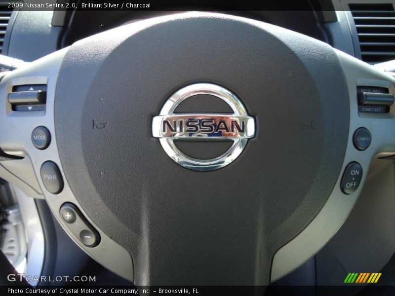 Brilliant Silver / Charcoal 2009 Nissan Sentra 2.0