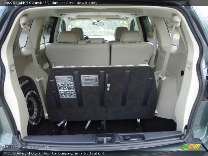 Manitoba Green Metallic / Beige 2009 Mitsubishi Outlander SE