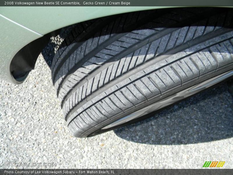 Gecko Green / Cream Beige 2008 Volkswagen New Beetle SE Convertible