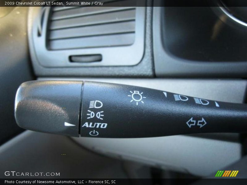 Summit White / Gray 2009 Chevrolet Cobalt LT Sedan