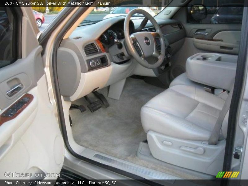 Silver Birch Metallic / Light Titanium 2007 GMC Yukon SLE
