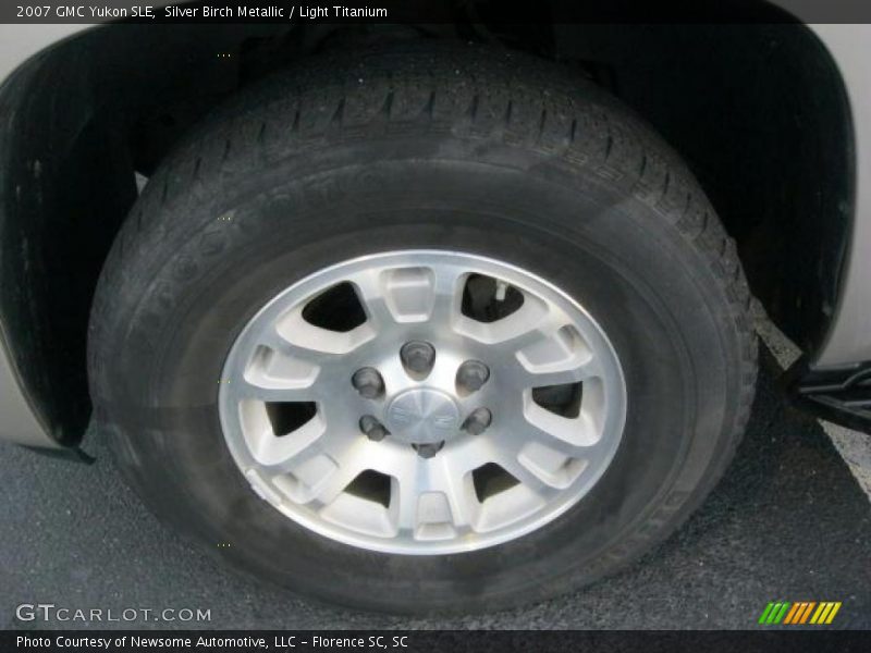 Silver Birch Metallic / Light Titanium 2007 GMC Yukon SLE