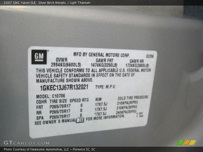 Silver Birch Metallic / Light Titanium 2007 GMC Yukon SLE