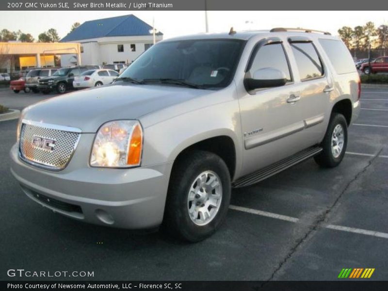 Silver Birch Metallic / Light Titanium 2007 GMC Yukon SLE