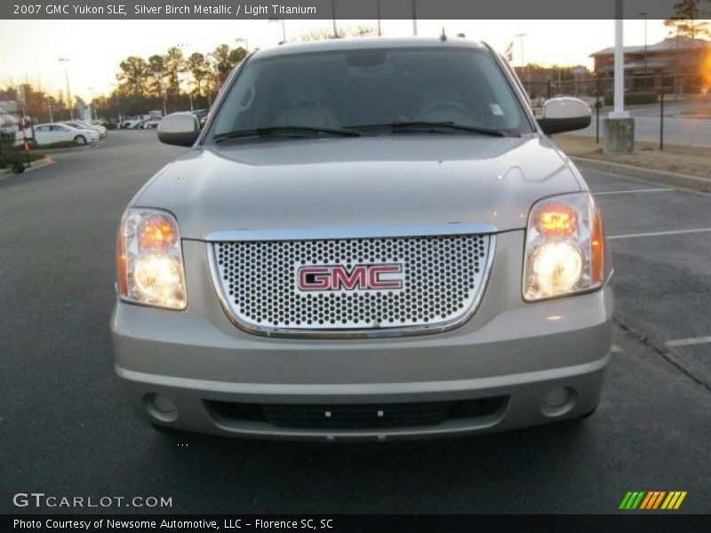 Silver Birch Metallic / Light Titanium 2007 GMC Yukon SLE