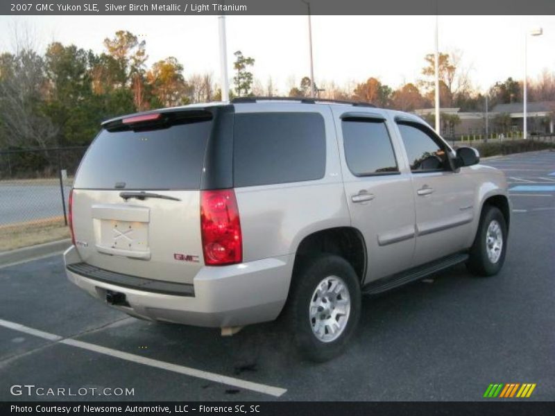 Silver Birch Metallic / Light Titanium 2007 GMC Yukon SLE