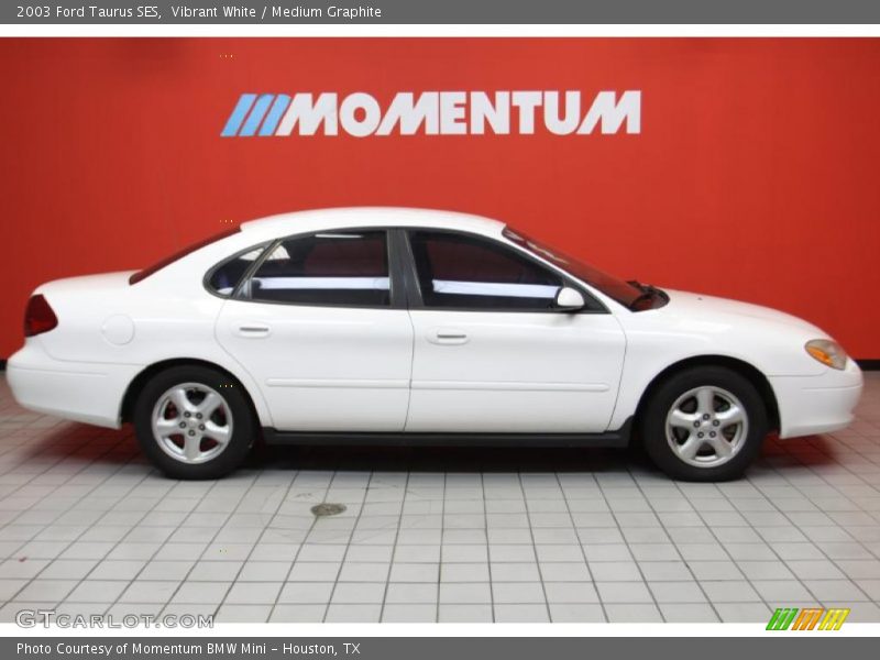 Vibrant White / Medium Graphite 2003 Ford Taurus SES