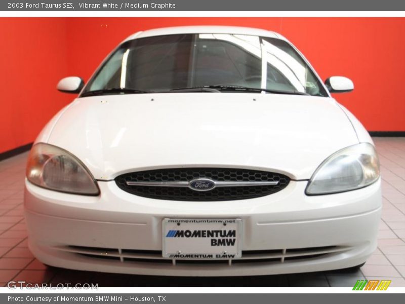 Vibrant White / Medium Graphite 2003 Ford Taurus SES