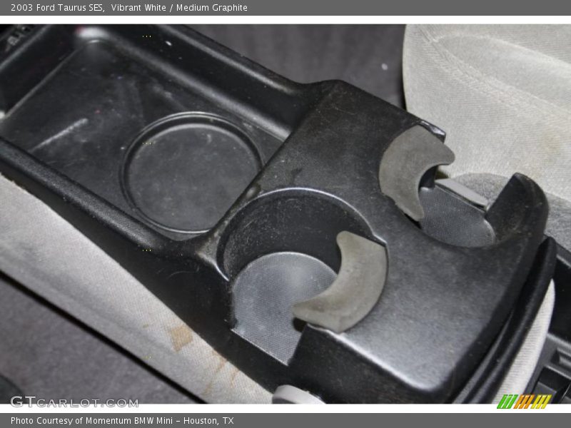 Vibrant White / Medium Graphite 2003 Ford Taurus SES