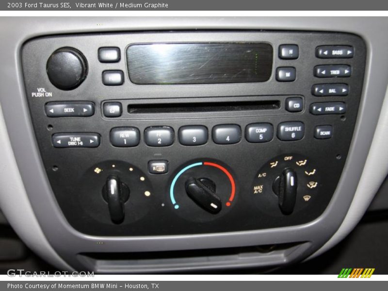 Vibrant White / Medium Graphite 2003 Ford Taurus SES