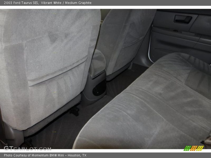 Vibrant White / Medium Graphite 2003 Ford Taurus SES