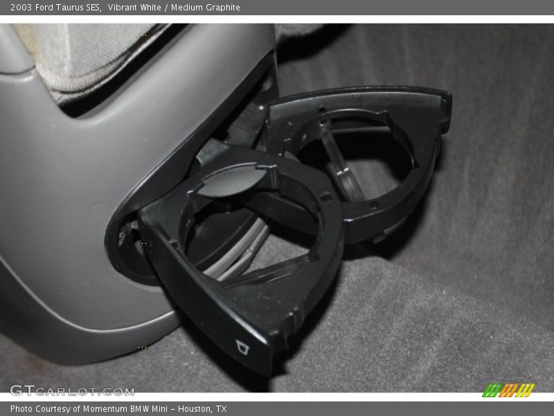 Vibrant White / Medium Graphite 2003 Ford Taurus SES