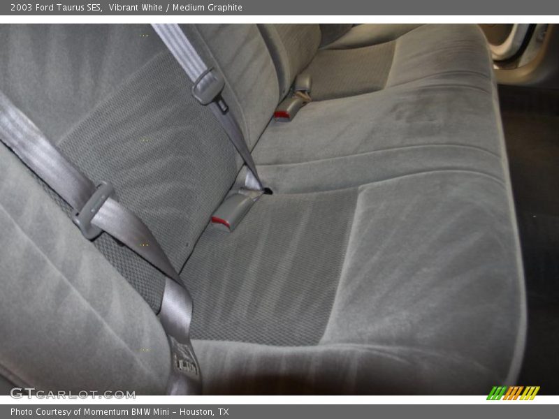 Vibrant White / Medium Graphite 2003 Ford Taurus SES