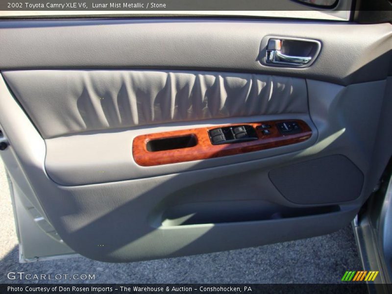 Lunar Mist Metallic / Stone 2002 Toyota Camry XLE V6