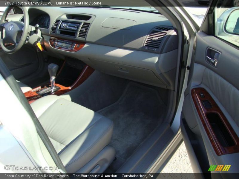 Lunar Mist Metallic / Stone 2002 Toyota Camry XLE V6