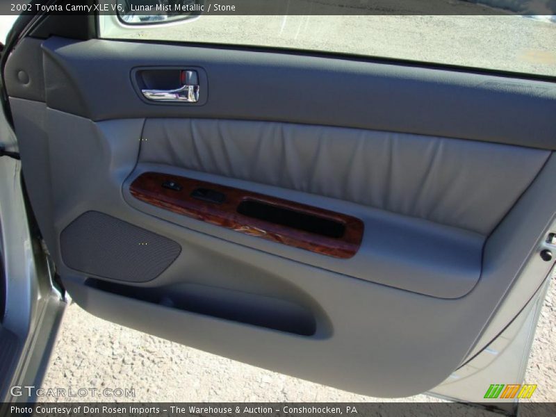 Lunar Mist Metallic / Stone 2002 Toyota Camry XLE V6