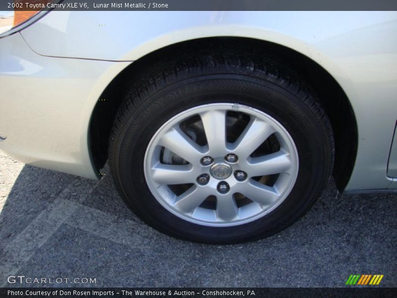 Lunar Mist Metallic / Stone 2002 Toyota Camry XLE V6