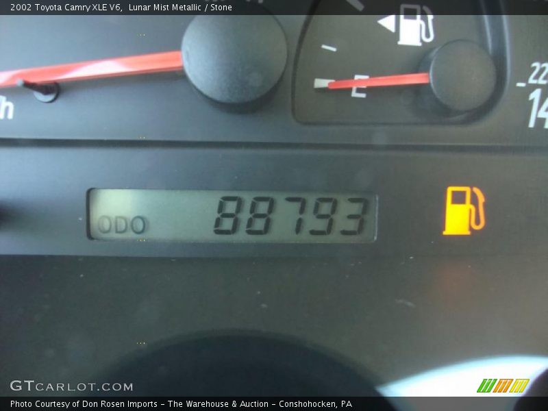 Lunar Mist Metallic / Stone 2002 Toyota Camry XLE V6