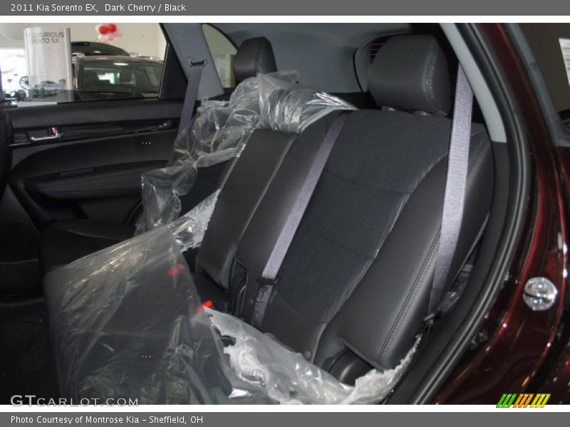 Dark Cherry / Black 2011 Kia Sorento EX