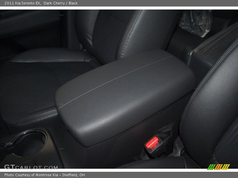 Dark Cherry / Black 2011 Kia Sorento EX