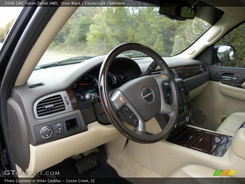 Onyx Black / Cocoa/Light Cashmere 2008 GMC Yukon Denali AWD