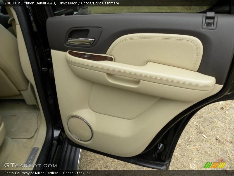 Onyx Black / Cocoa/Light Cashmere 2008 GMC Yukon Denali AWD